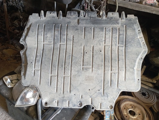WW Jetta 10-17.Motor alt muhafaza.5C0825237B