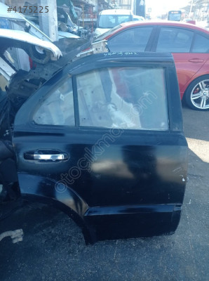 KİA SERANTO SAĞ  ARKA KAPI