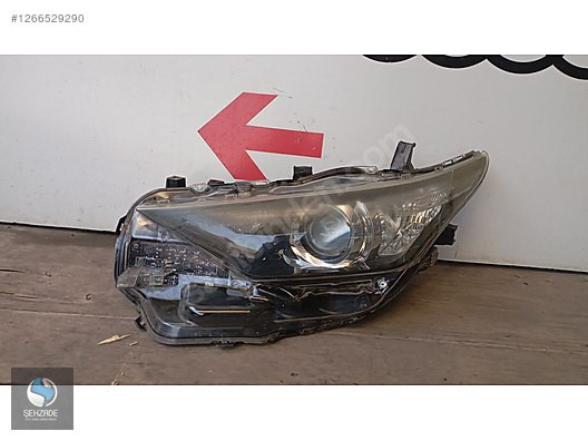 TOYOTA AURİS 2015-2018 SOL FAR ORJİNAL