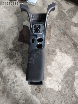 Megane 4 Orta Kol dayama