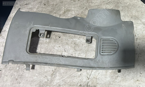 RENAULT KANGOO TORPİDO KAPAĞI BAKALİTİ ORJ ÇIKMA