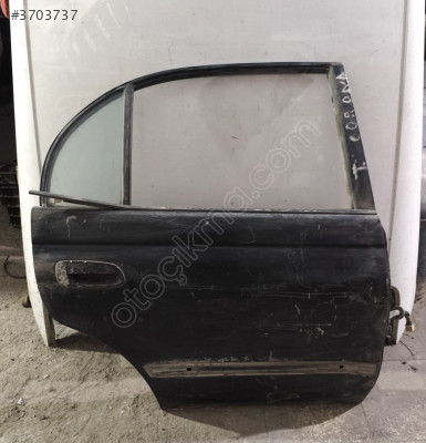 TOYOTA CORONA SAĞ ARKA KAPI 1993 1998 ORİJİNAL ÇIKMA PARÇA
