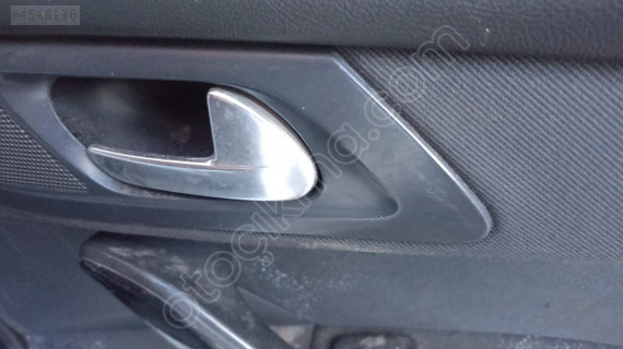 peugeot 508 sağ arka iç kapı kolu