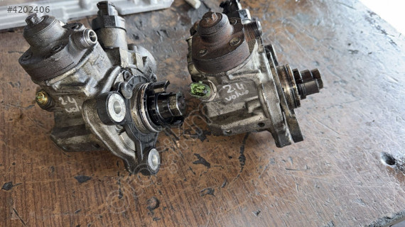 VOLVO S60 2.4 DİZEL ÇIKMA MAZOT POMPASI