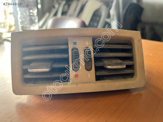 BMW E90 KLiMA ÜFLEYİCİSİ ÇIkMA