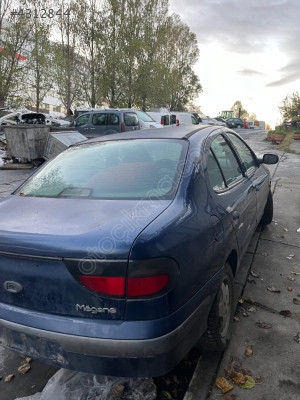 RENAULT MEGANE 1 KOMPİLE ARKA GÖT DOLU