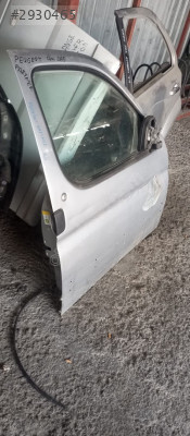 PEUGEOT PARTNER SAĞ ÖN KAPI