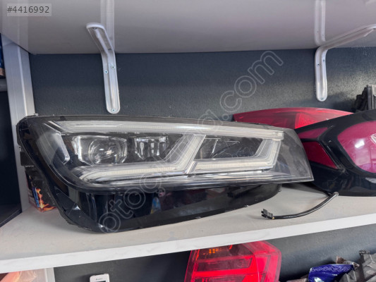 Audi Q5 sağ far