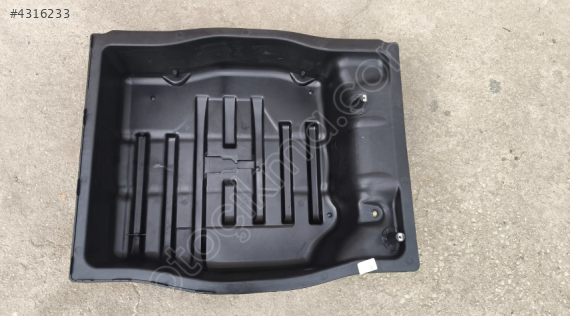 VOLKSWAGEN PASSAT B6-B7-CC BAGAJ HAVUZU- STEPNE YUVASI YENİ