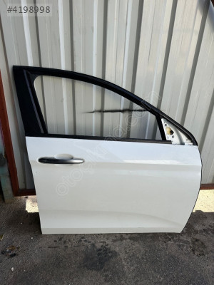 FIAT EGEA ÇIKMA  IRJİNAL SAĞ ÖN KAPI