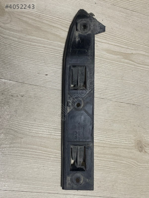 VOLKSWAGEN GOLF 4 SAĞ ÖN TAMPON BRAKETİ 98-04