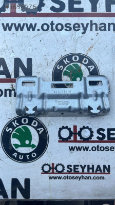 3G0858679A Passat b8.5 b8 tavan tutamağı elcik braketi