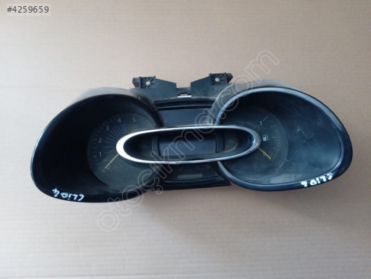 renault clio 4 2015 1.5 gösterge/km saati (son fiyat)