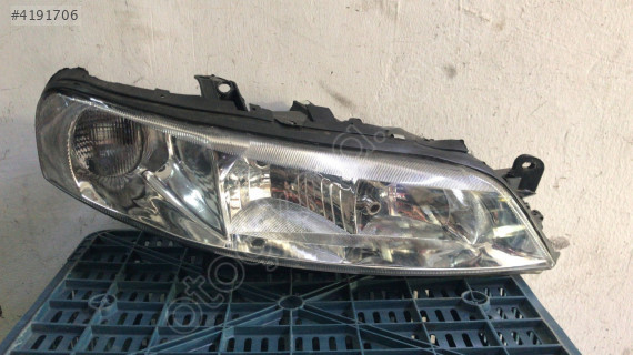 OPEL VECTRA B SAĞ ÖN FAR ÇIKMA ORJİNAL YEDEK PARÇA