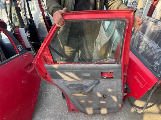 FORD ESCORT SOL ARKA KAPI CAM KRİKOSU 95-00 MODEL