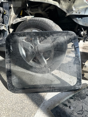 Renault kangoo sağ arka cam