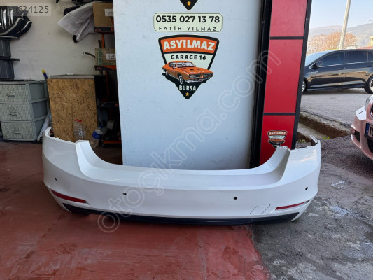 BMW 3 SERİSİ F30 ARKA TAMPON ORJİNAL BEYAZ