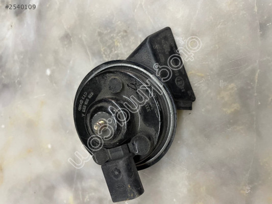 AUDİ 2008-2017 KORNA (8T0-951-223)
