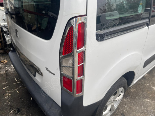 PEUGEOT PARTNER TEPEE   -  SAĞ ARKA STOP