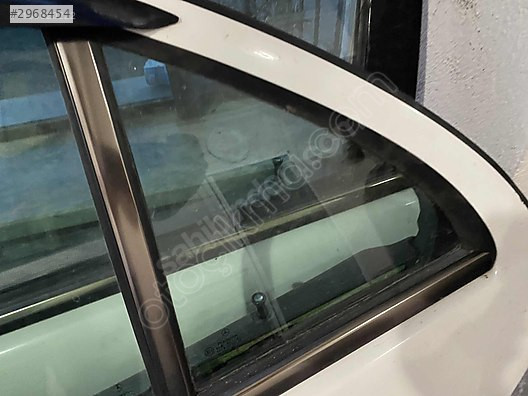 MERCEDES W203 C SERİSİ ORJ. KELEBEK CAMLARI BULUNUR SAĞ-SOL