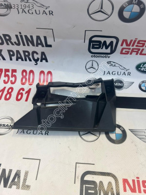 BMW 3 SERİSİ F80 LCI FAR TUTUCUSU SAĞ ORJİNAL SIFIR PARÇA
