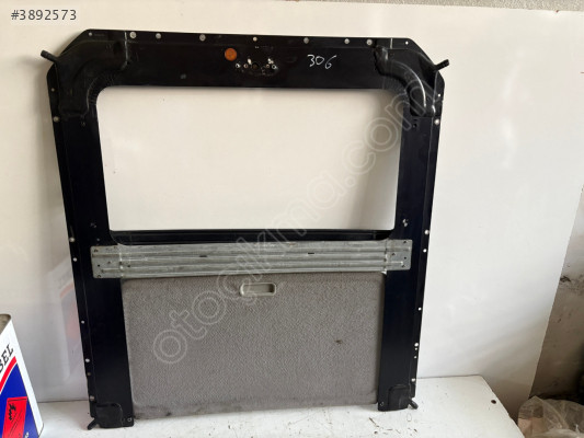 PEUGEOT 306 SUNROOF  ŞASESİ VE PERDESİ AYAĞIN BİRİ KIRIK