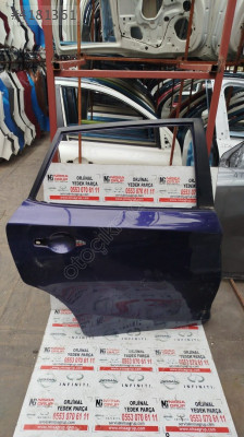 NİSSAN PULSAR SAĞ ARKA KAPI ÇIKMA YEDEK PARÇA