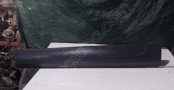 8U0853960D audi Q3 sağ ön kapı bandı orj hatasız