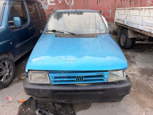 Fiat Uno ön panju