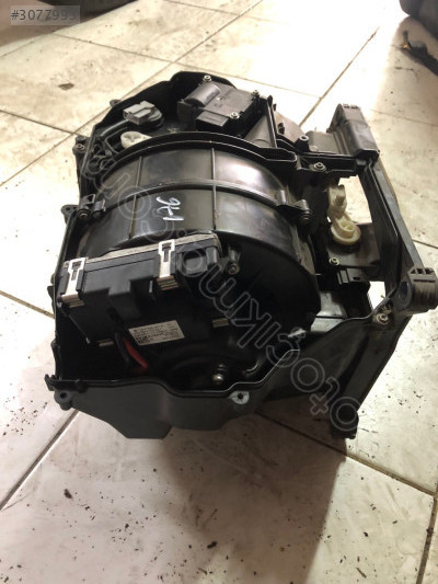 A6 3.0 QUATRO KALORİFER KUTUSU ORJİNAL ÇIKMA PARÇAA