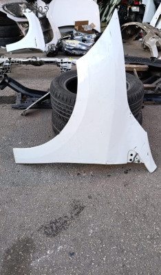 RENAULT MEGAN 3 BEYAZ SOL ÖN ÇAMURLUK ORJINAL