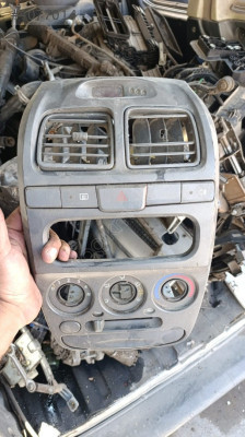 Hyundai Accent dörtlü flaşör