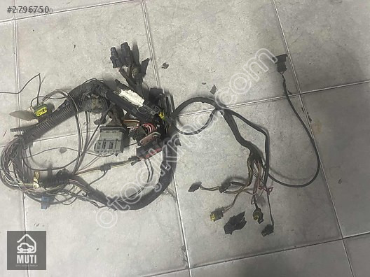 Palio 1.4 enjeksiyonlu motor üst tesisat 0467383130E