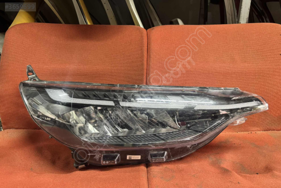 FORD TRANSİT CUSTOM SAĞ FAR ORJİNAL EYUPCAN OTO'DA