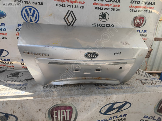 Kia Cerato bagaj kapağı