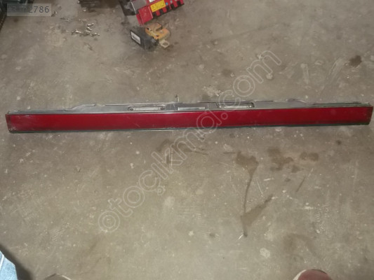 MİTSIBİSHİ LANCER ÇIKMA ARKA BAGAJ REFLEKTÖR