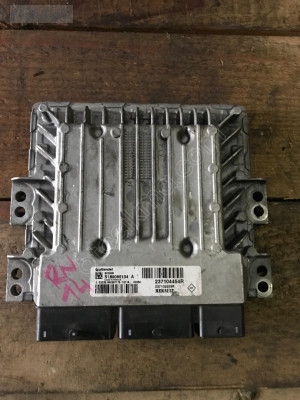 DACİA DUSTER MOTOR BEYİNİ  SID306 - S180095134A - 237104454R