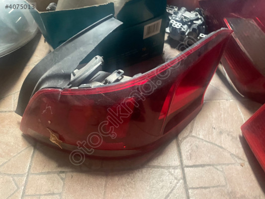 Peugeot 301 sağ arka stop