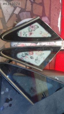 Opel Corsa D Sökme Kelebek Camı