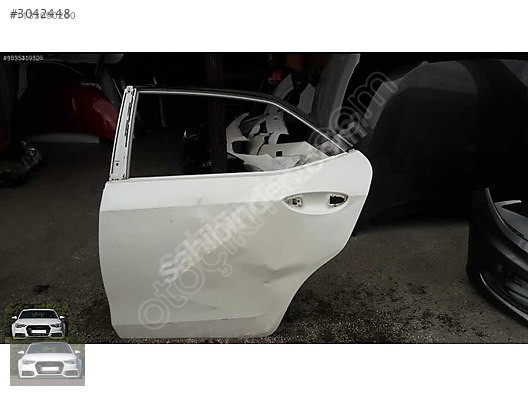 Toyota Corolla sol arka kapı