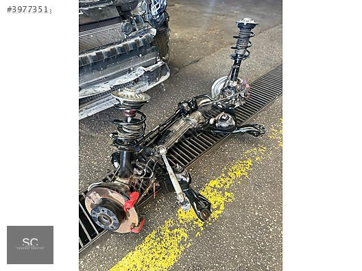 BMW F30 XDRİVE MOTOR KULAĞI