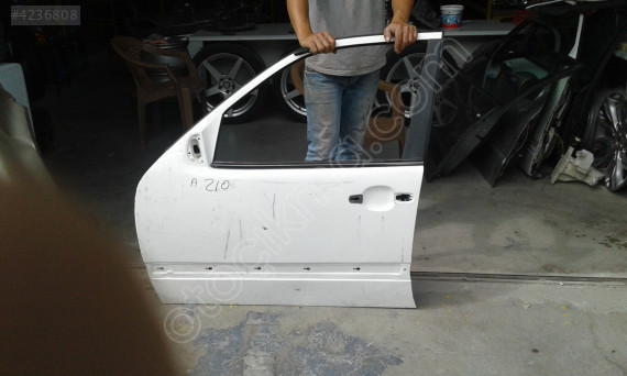 MERCEDES E200 E220 E250 W210 KASA SOL ÖN KAPI