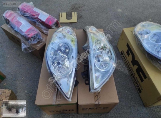 RENAULT MASTER SAĞ SOL FAR YANSANAYİ SIFIR