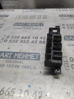 ÇIKMA VW PASSAT RÖLE BEYNİ 8L0941822A