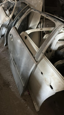 VOLKSWAGEN POLO ARKA KAPI