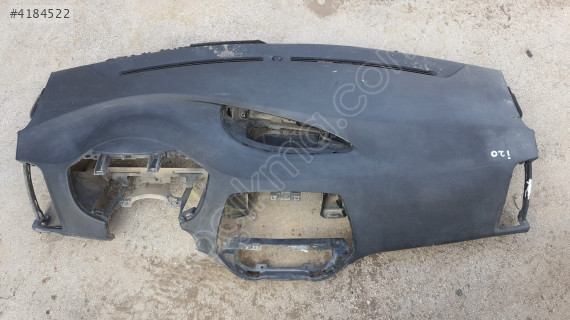 hyundai i20 2013 boş göğüs/torpido (tamirli) (son fiyat)