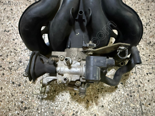 2004 TOYOTA YARİS 1.0 GAZ KELEBEĞİ ORJ ÇIKMA