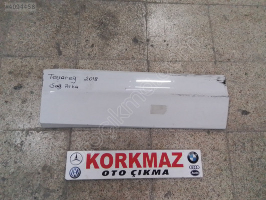 VOLKSWAGEN TOUAREG SAĞ ARKA KAPI KAPLAMASI 2018