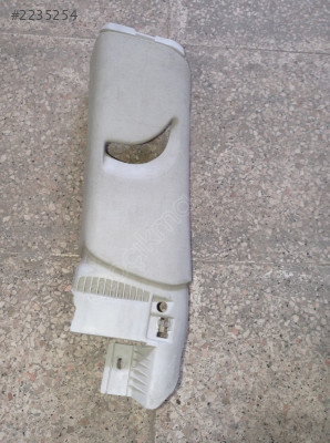 1K8867243B 2008 SCİROCCO ORJ. ÇIKMA ORTA DİREK KAPLAMA SOL