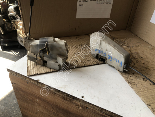FORD FİESTA FLAİR KAPI KİLİTLERİ